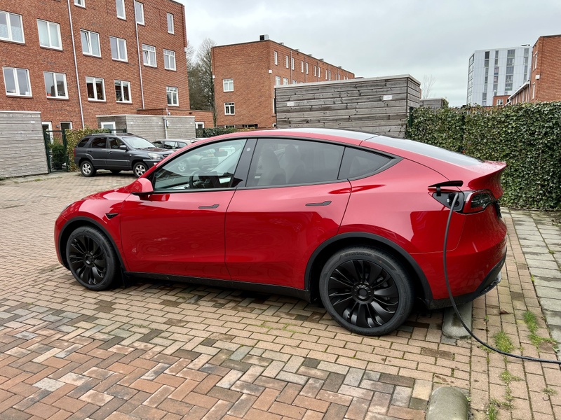 Afbeeldingslocatie: https://tweakers.net/i/Y1Let6Zsiky5EEl-5j3kbpJo6vA=/800x/filters:strip_icc():strip_exif()/f/image/lns5SjJUdVfd3FL92S2kSj5y.jpg?f=fotoalbum_large