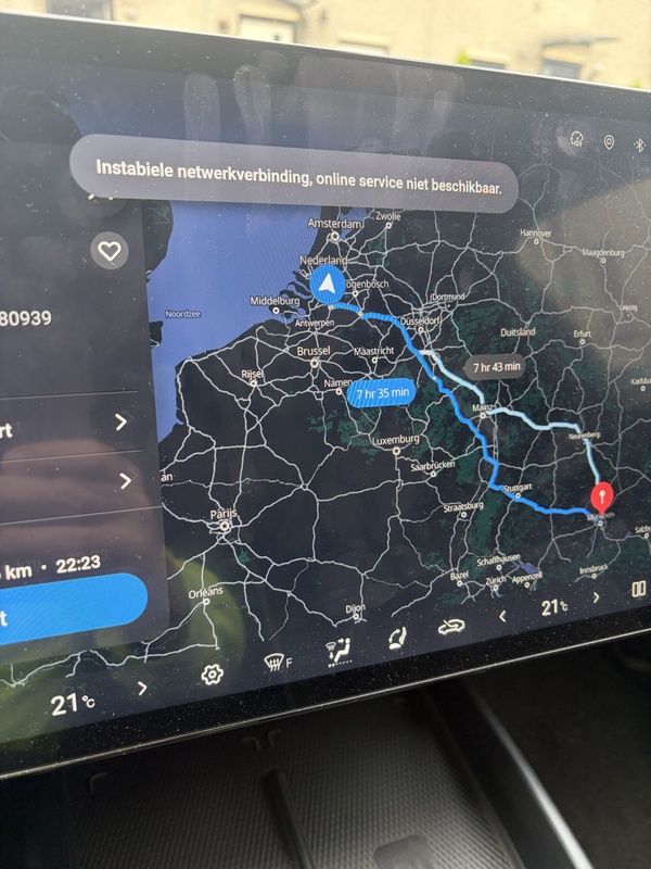 Afbeeldingslocatie: https://tweakers.net/i/Y2UnmGuzugW7YCKbl0q1XcwZyUo=/x800/filters:strip_icc():strip_exif()/f/image/4Psa7Merkffwd83SXOtM37K9.jpg?f=fotoalbum_large