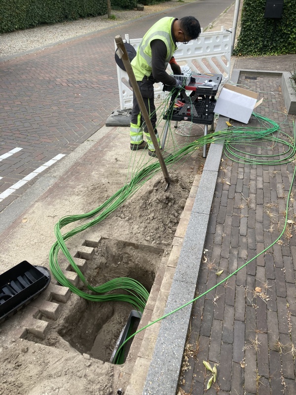 Afbeeldingslocatie: https://tweakers.net/i/Y3FvR4HZAtekQEpbKe66QFp16gA=/x800/filters:strip_icc():strip_exif()/f/image/XxC94Z1WMvuHtN9Mv2fuJX1g.jpg?f=fotoalbum_large