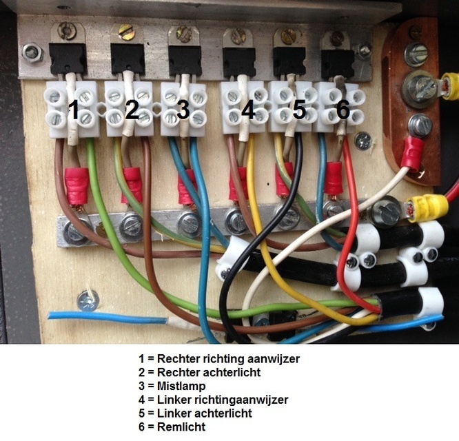Afbeeldingslocatie: https://tweakers.net/i/Y4lRbXV-dFMyczPt_i-5ZNo3Bdk=/full-fit-in/4920x3264/filters:max_bytes(3145728):no_upscale():strip_icc():fill(white):strip_exif()/f/image/G5z1DiPTAuPfAyxJaxUs7RsZ.jpg?f=user_large