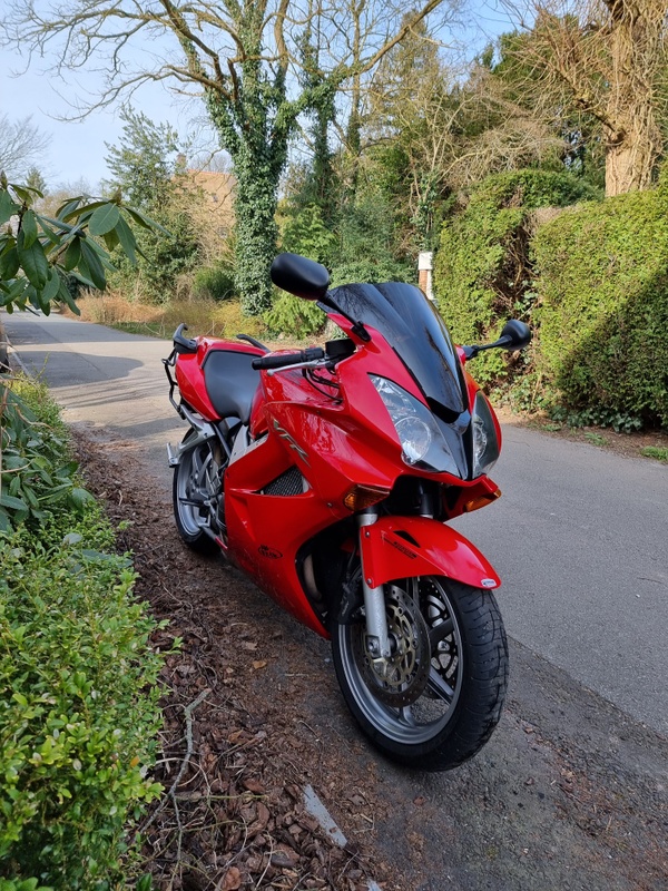 Afbeeldingslocatie: https://tweakers.net/i/Y4ot0l0QJsZF7CN5BTivWPBLfnI=/x800/filters:strip_icc():strip_exif()/f/image/RBXNICU2aQnEpCmcnljvYDPR.jpg?f=fotoalbum_large