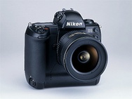 Nikon D1