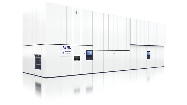 ASML TwinScan EXE:5200B High-NA EUV