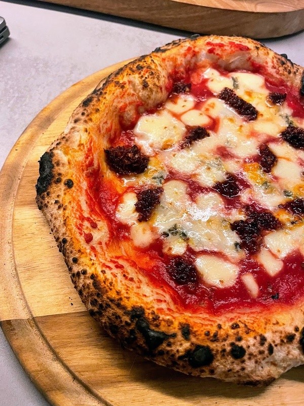 Afbeeldingslocatie: https://tweakers.net/i/Y90gFGBlBFp-5sHtf1u-iP0RhK4=/x800/filters:strip_icc():strip_exif()/f/image/zxBAxbPG3io8AK2qV5fjMJPh.jpg?f=fotoalbum_large