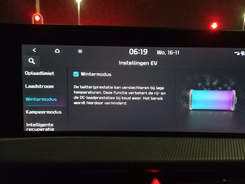 Afbeeldingslocatie: https://tweakers.net/i/YBVHsikyE1gt4fl6vqbszMGsv7w=/800x/filters:strip_icc():strip_exif()/f/image/4fo6UlbfZ3CCKT1qXslHKM8A.jpg?f=fotoalbum_large