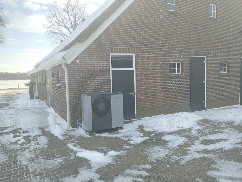 Afbeeldingslocatie: https://tweakers.net/i/YDBviNgjPm5deKYS0-AGYnEgnaI=/800x/filters:strip_icc():strip_exif()/f/image/Wm1zjqSlczbALJamHLynTIjG.jpg?f=fotoalbum_large