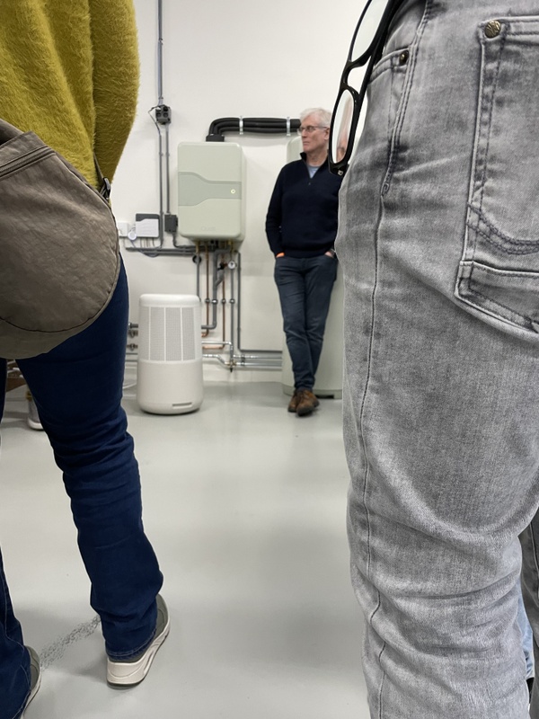 Afbeeldingslocatie: https://tweakers.net/i/YGsTxCcOJ3dCVejHmDOttWhBnWw=/x800/filters:strip_icc():strip_exif()/f/image/8Cl4IS4KC4tst8HlButET7De.jpg?f=fotoalbum_large