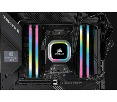 Corsair CMH32GX4M4D3600C18