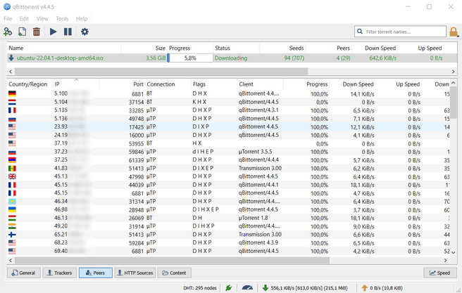 qBitTorrent screenshot met Linux iso