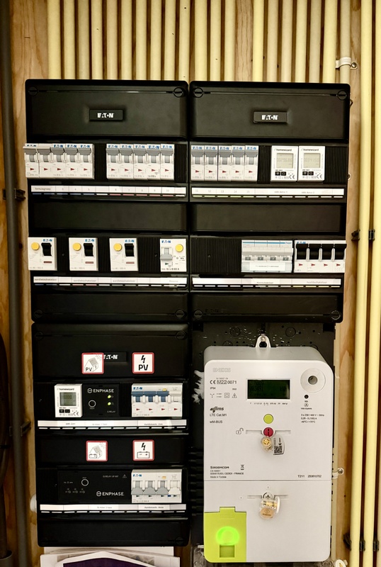 Afbeeldingslocatie: https://tweakers.net/i/YKP6wb2J9pztLlEjd5l3mSBCTWI=/x800/filters:strip_icc():strip_exif()/f/image/FrUDhnCPcCAodnbE4IYAjW92.jpg?f=fotoalbum_large