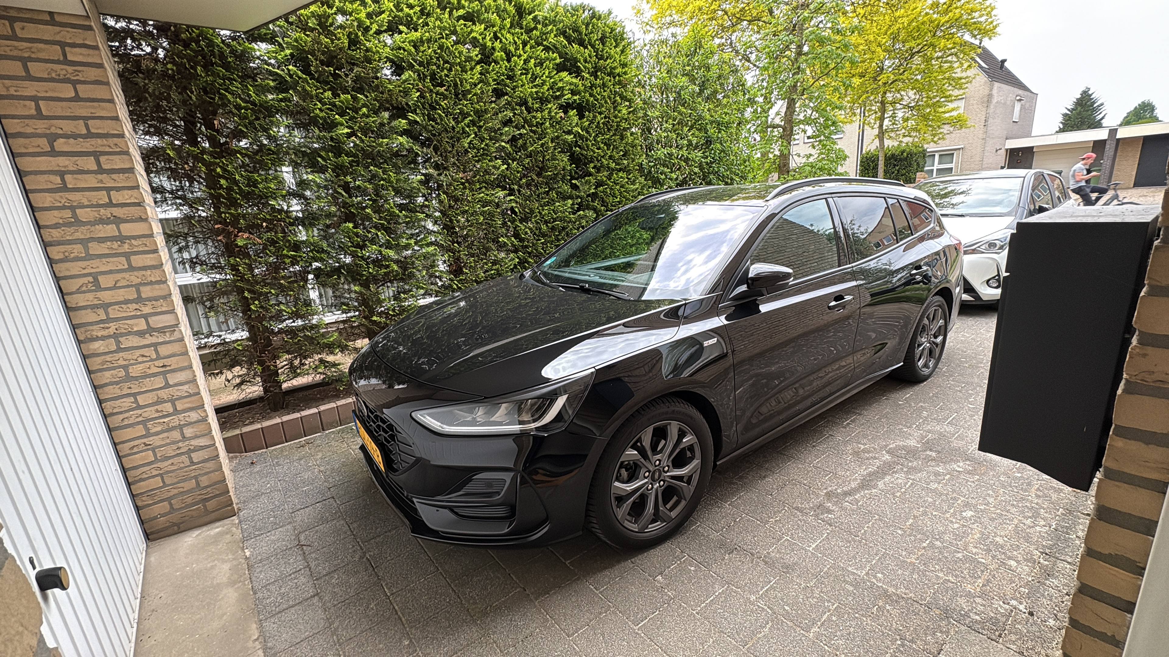 Afbeeldingslocatie: https://tweakers.net/i/YMGFUDS7FyJBrZdnjEJLO0yED6k=/fit-in/4920x3264/filters:max_bytes(3145728):no_upscale():strip_icc():strip_exif()/f/image/YkqKl6axeS2d4uaoorKz7v9Q.jpg?f=user_large