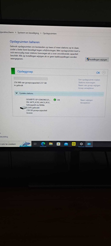 Afbeeldingslocatie: https://tweakers.net/i/YMqtFGku_KUh2c7U5Z07MQGpD8c=/x800/filters:strip_icc():strip_exif()/f/image/A2dyKd6pOflC0L3PTcSHIWCc.jpg?f=fotoalbum_large