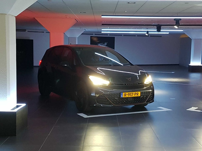 Afbeeldingslocatie: https://tweakers.net/i/YOjUy8xWMqX6yvDUeaAC7Vdk3JI=/800x/filters:strip_icc():strip_exif()/f/image/7so27gfLflinZZuQ0ITJxsnp.jpg?f=fotoalbum_large