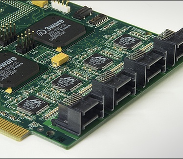 SATA RAID 2005 review: 3ware Escalade 8506-8 Marvell SATA naar PATA bridge chips