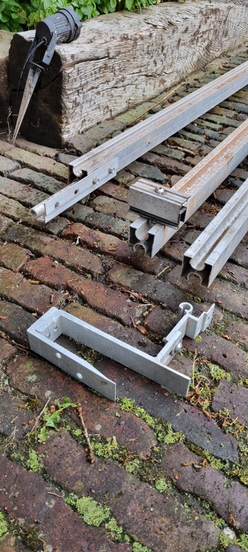 Afbeeldingslocatie: https://tweakers.net/i/YTwclC-5cuBSisrWE1AhVd1oTHk=/x800/filters:strip_icc():strip_exif()/f/image/nbOoR2b2moOFiLWtG380kSCg.jpg?f=fotoalbum_large