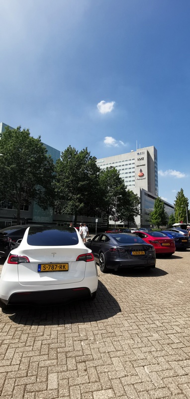 Afbeeldingslocatie: https://tweakers.net/i/YU4aq6ROlg3sRTB02flYMErTcW8=/x800/filters:strip_icc():strip_exif()/f/image/IBvkuLnB00Jfrls0sxaHbO9o.jpg?f=fotoalbum_large