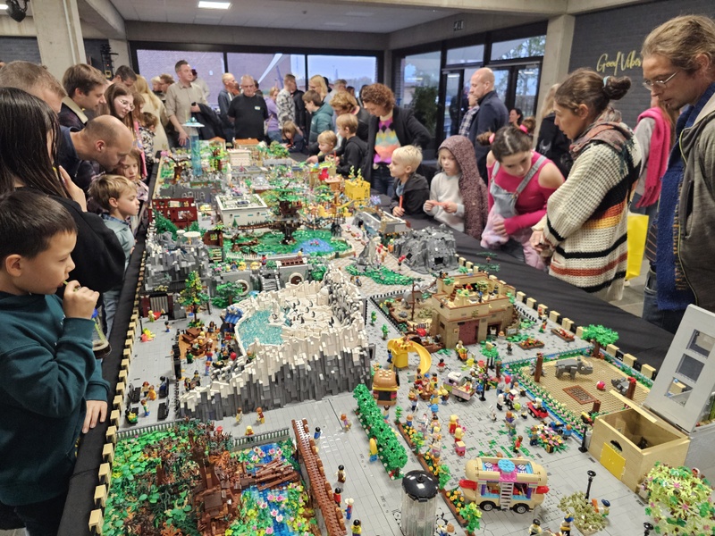 Afbeeldingslocatie: https://tweakers.net/i/YWGmfemyG_iEKFB5EK3xgw_6lyc=/800x/filters:strip_icc():strip_exif()/f/image/fzMf9XrKMUMbmoeuKjSBSAtQ.jpg?f=fotoalbum_large