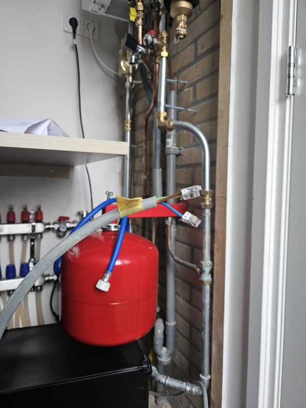 Afbeeldingslocatie: https://tweakers.net/i/YZ6RUVAjT8PqCjrH_9a-0SAf0PU=/x800/filters:strip_icc():strip_exif()/f/image/YYzwSA9i2eAyIUXoA7iB7YgS.jpg?f=fotoalbum_large