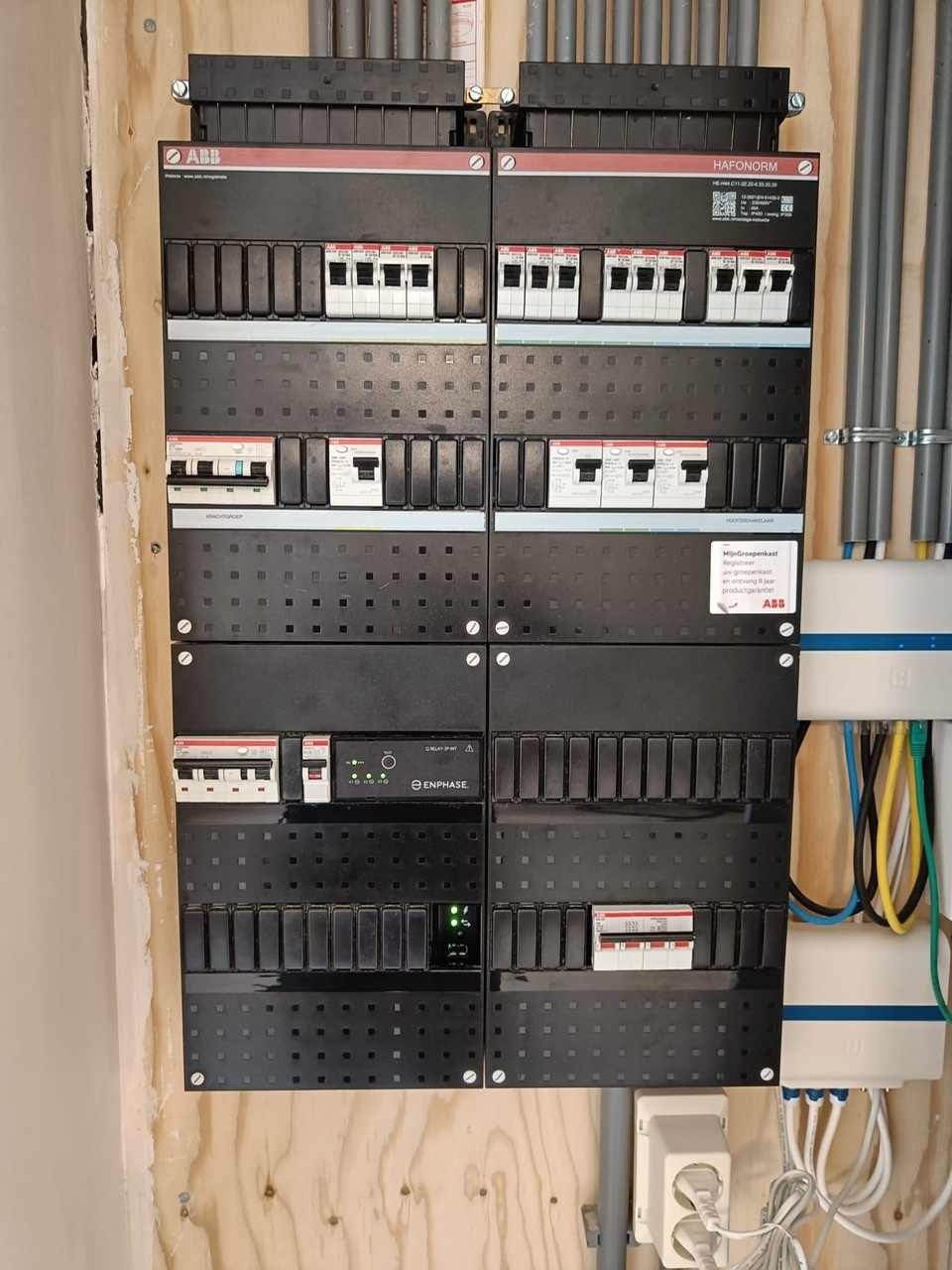 4x ABB HLD33 groepenkasten