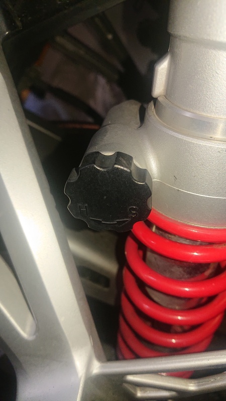 Afbeeldingslocatie: https://tweakers.net/i/Yb05dxFq3zkDKX5ECjeBBAbO-Lo=/x800/filters:strip_icc():strip_exif()/f/image/q3M4emEzx0iAy5KZCrpwrHyI.jpg?f=fotoalbum_large