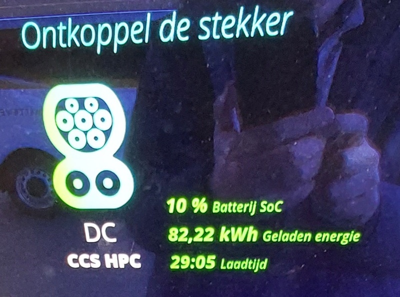 Afbeeldingslocatie: https://tweakers.net/i/YcK4CxKyLR5w9Vk3QZLcEWGvk0s=/800x/filters:strip_icc():strip_exif()/f/image/18t2sdN9beVwJkXfFrzx580w.jpg?f=fotoalbum_large