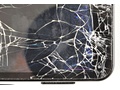 Motorola Defy na overrreden te zijn door auto