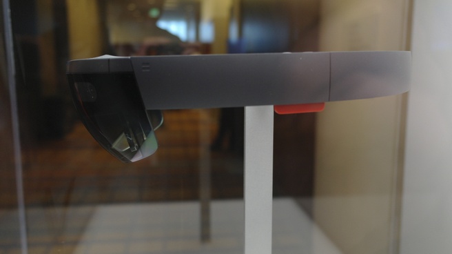 Microsoft HoloLens Build 2015