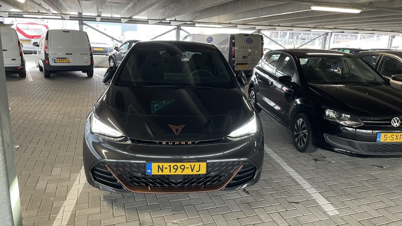 Afbeeldingslocatie: https://tweakers.net/i/YfFIkObILlb9JuoVqVikx5EE_nA=/800x/filters:strip_icc():strip_exif()/f/image/H0U9tYwnOOCK9YfyKY2emGR3.jpg?f=fotoalbum_large