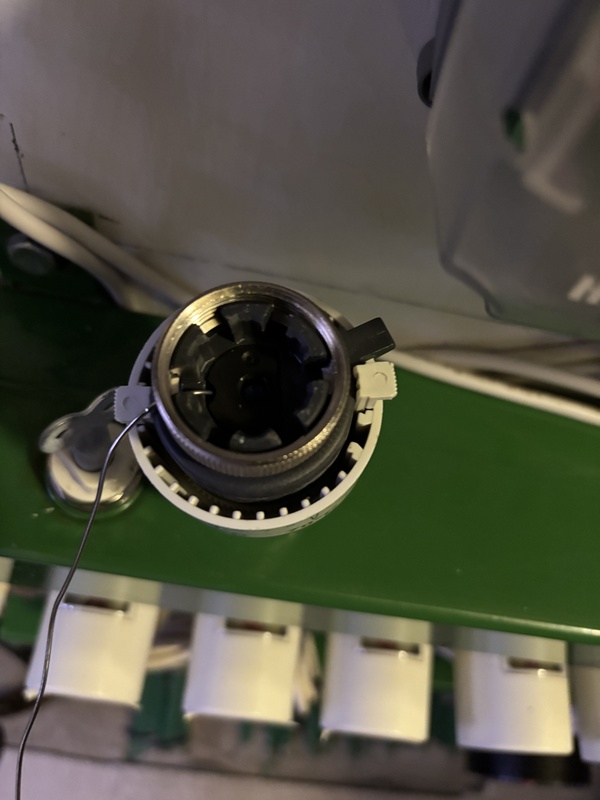 Afbeeldingslocatie: https://tweakers.net/i/YhK1bQJttyGnrH4ICI7lK2kSkGA=/x800/filters:strip_icc():strip_exif()/f/image/e4CxzM2vDHlm4AYXR77Thg7q.jpg?f=fotoalbum_large