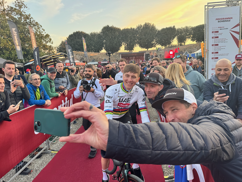 Afbeeldingslocatie: https://tweakers.net/i/Yj1ScD-ih-4c6buqZ3CjZbobKzE=/fit-in/4000x4000/filters:no_upscale():strip_exif()/f/image/cCYAeQ7JRjJ4vq25LvsGvTfI.png?f=user_large