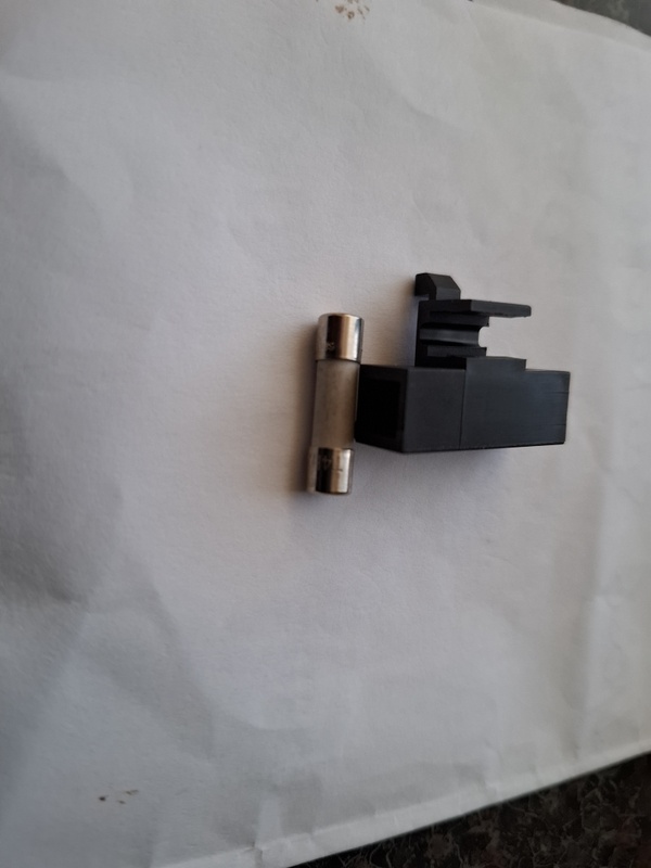 Afbeeldingslocatie: https://tweakers.net/i/YjHXjQgeDlzApfaWXKNUc_1pyF8=/x800/filters:strip_icc():strip_exif()/f/image/bU3nPVPiOS14juruyFCROReK.jpg?f=fotoalbum_large