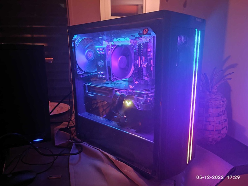 Afbeeldingslocatie: https://tweakers.net/i/YmQae60mDGoxNXRIPbdkjck6OA8=/800x/filters:strip_icc():strip_exif()/f/image/elZhqdFVTHPq4XQItLwavIKm.jpg?f=fotoalbum_large