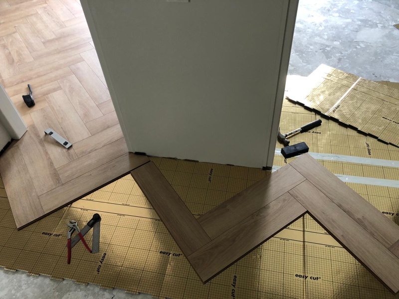 Afbeeldingslocatie: https://tweakers.net/i/Yn23AFZ2hLxk84AhLwsM5vcB5_Q=/800x/filters:strip_icc():strip_exif()/f/image/d08vAXgBuOiocpzAApvzq0QC.jpg?f=fotoalbum_large