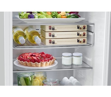 Samsung 178cm Inbouw Koel-vriescombinatie (264L) Sleepdeur D-Energielabel Rack&Shelf Metal Cooling
