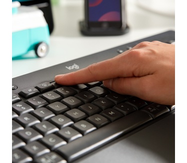 Logitech Signature K650