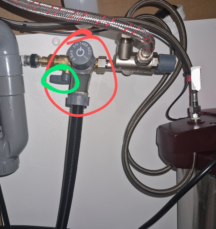 Afbeeldingslocatie: https://tweakers.net/i/Yp5rG_R-duoemExQpU8PT110Ng0=/x800/filters:strip_icc():strip_exif()/f/image/q9btFbg63y75vEcrrpK5uMFX.jpg?f=fotoalbum_large