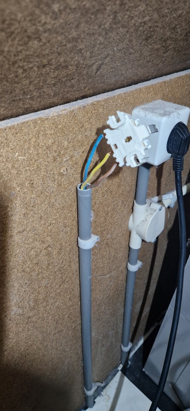 Afbeeldingslocatie: https://tweakers.net/i/YqEU7Xtd8IWm0Z1IdEJZjqW-gpk=/x800/filters:strip_icc():strip_exif()/f/image/tG0IssAhzjssGH4a7mtghYT6.jpg?f=fotoalbum_large