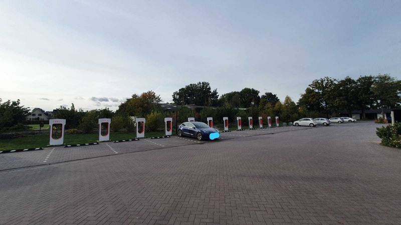 Afbeeldingslocatie: https://tweakers.net/i/YreOfKYt3B8sub0zXHFLevKA1lM=/800x/filters:strip_icc():strip_exif()/f/image/lSeVgxLzOIqbI9EURyxax7o8.jpg?f=fotoalbum_large