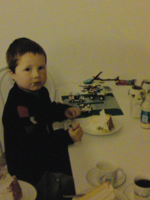 Afbeeldingslocatie: https://tweakers.net/i/Ys-Ae1okitSlR0x1e-Nf6NpHEsg=/x800/filters:strip_icc():strip_exif()/f/image/ESgc9kcJvTAzhSH6beYpXWD9.jpg?f=fotoalbum_large