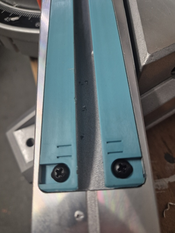 Afbeeldingslocatie: https://tweakers.net/i/Yt7OibRJx535r9nie25SWytSSX4=/x800/filters:strip_icc():strip_exif()/f/image/kvXPhua23UwvsT6VdquOUkD3.jpg?f=fotoalbum_large