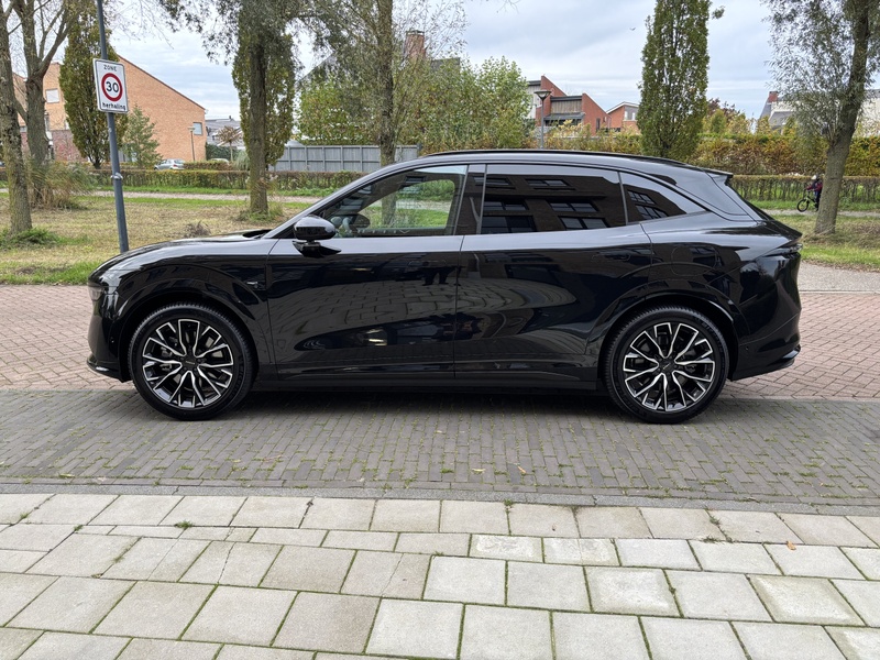 Afbeeldingslocatie: https://tweakers.net/i/Z-d0HUtFjnDshd8LBSlth3-wOeE=/800x/filters:strip_icc():strip_exif()/f/image/T7H7g1i7cTH44aRJiWo0rQa8.jpg?f=fotoalbum_large