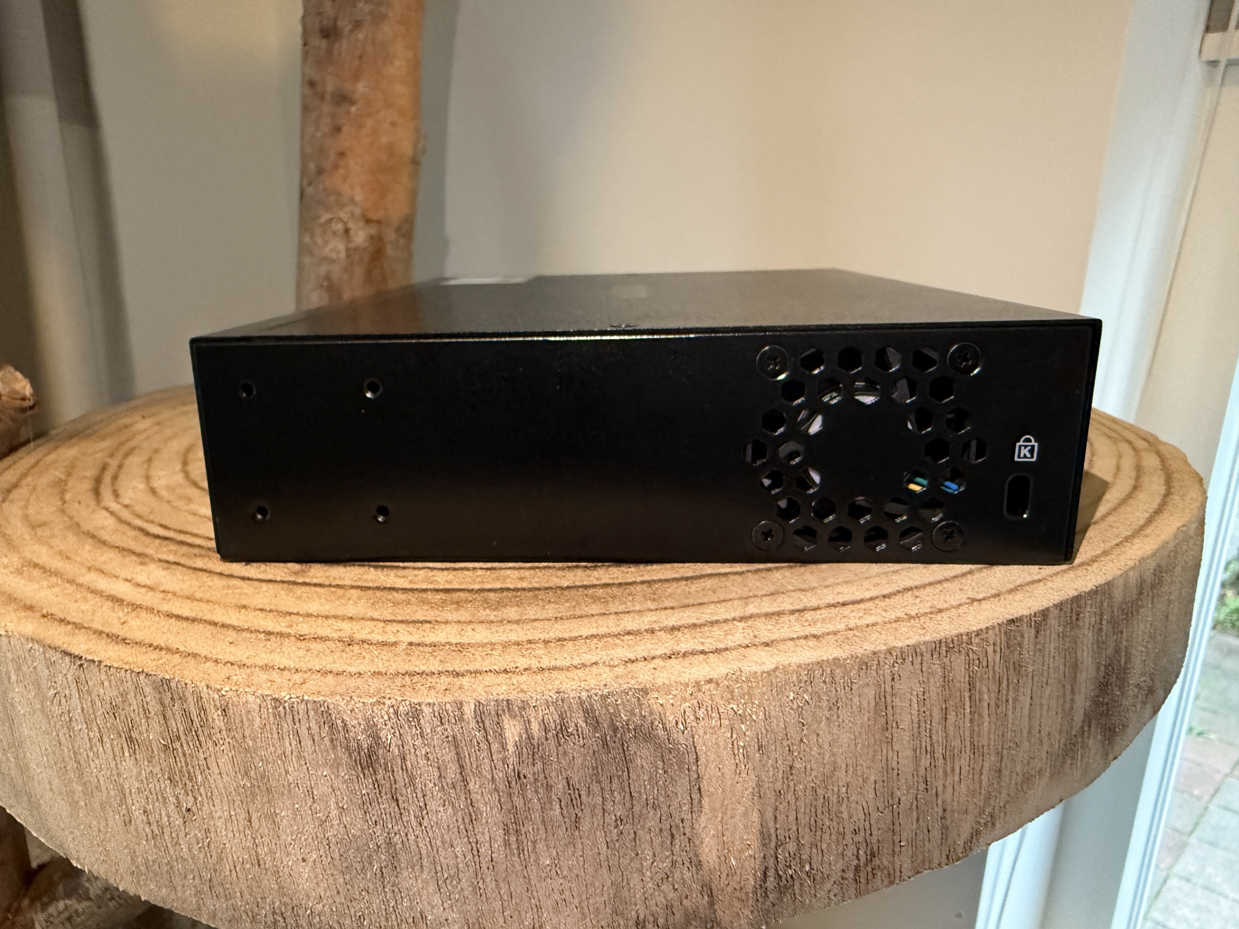 Afbeeldingslocatie: https://tweakers.net/i/Z1LcNjS2kSfn9DjYy9AAp5rxa_Q=/m/383141/1Vgjg4kR5nCDLFs9IQQZkC8ePDBD0js56Jguh5BXqrQPlvjI1m.jpeg