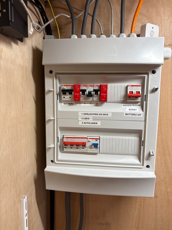 Afbeeldingslocatie: https://tweakers.net/i/Z3411Dc8DlkGsoFs0xXpJXHNX2g=/x800/filters:strip_icc():strip_exif()/f/image/yQ1rpbPPcGV9rdxsSO75NLmT.jpg?f=fotoalbum_large
