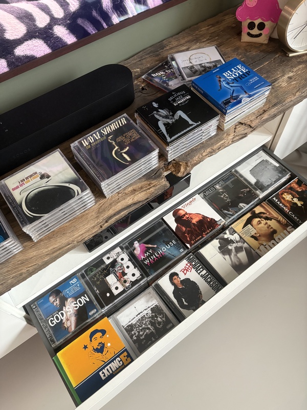 Afbeeldingslocatie: https://tweakers.net/i/Z4Kenh5wanMYIUwBPUPdyYehYg0=/x800/filters:strip_icc():strip_exif()/f/image/qnYsxIpJy9NbuBfFWNYW3G1z.jpg?f=fotoalbum_large