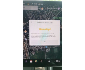 Tesla FSD vertelt hoe goed je oplet