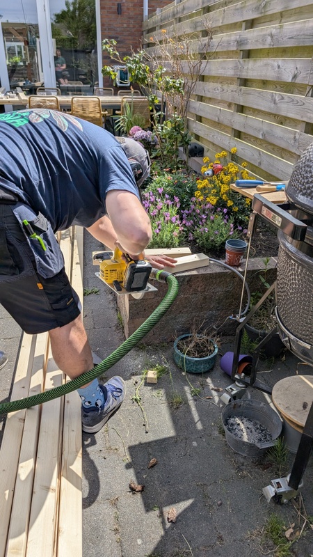 Afbeeldingslocatie: https://tweakers.net/i/Z9uwH6-svxeap8fKSSQg3isKB40=/x800/filters:strip_icc():strip_exif()/f/image/MtWif1MQJKsZf5CnTOVRIqtM.jpg?f=fotoalbum_large