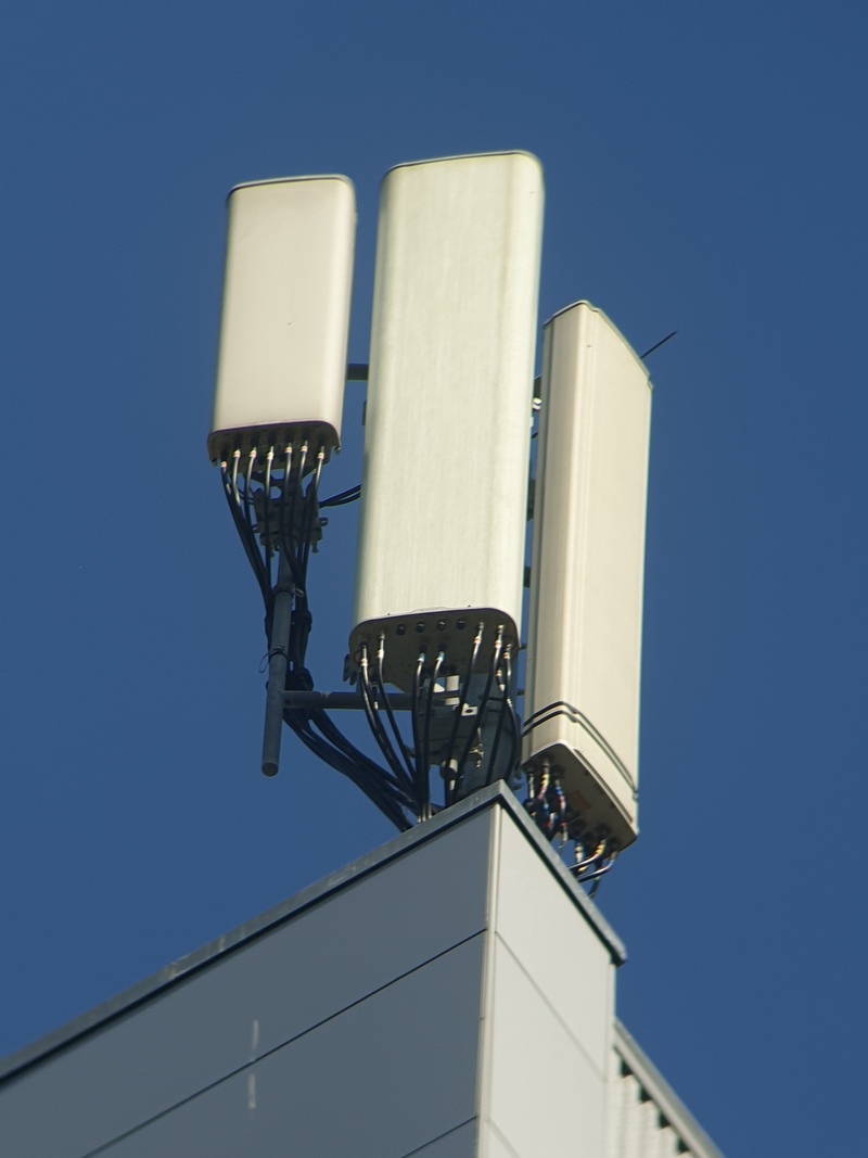 Afbeeldingslocatie: https://tweakers.net/i/ZBAjovZtZ1cSlxaQ72_lvTLBLu8=/800x/filters:strip_icc():strip_exif()/f/image/qOzGb7Hz4jkXDu71a2El4PfC.jpg?f=fotoalbum_large