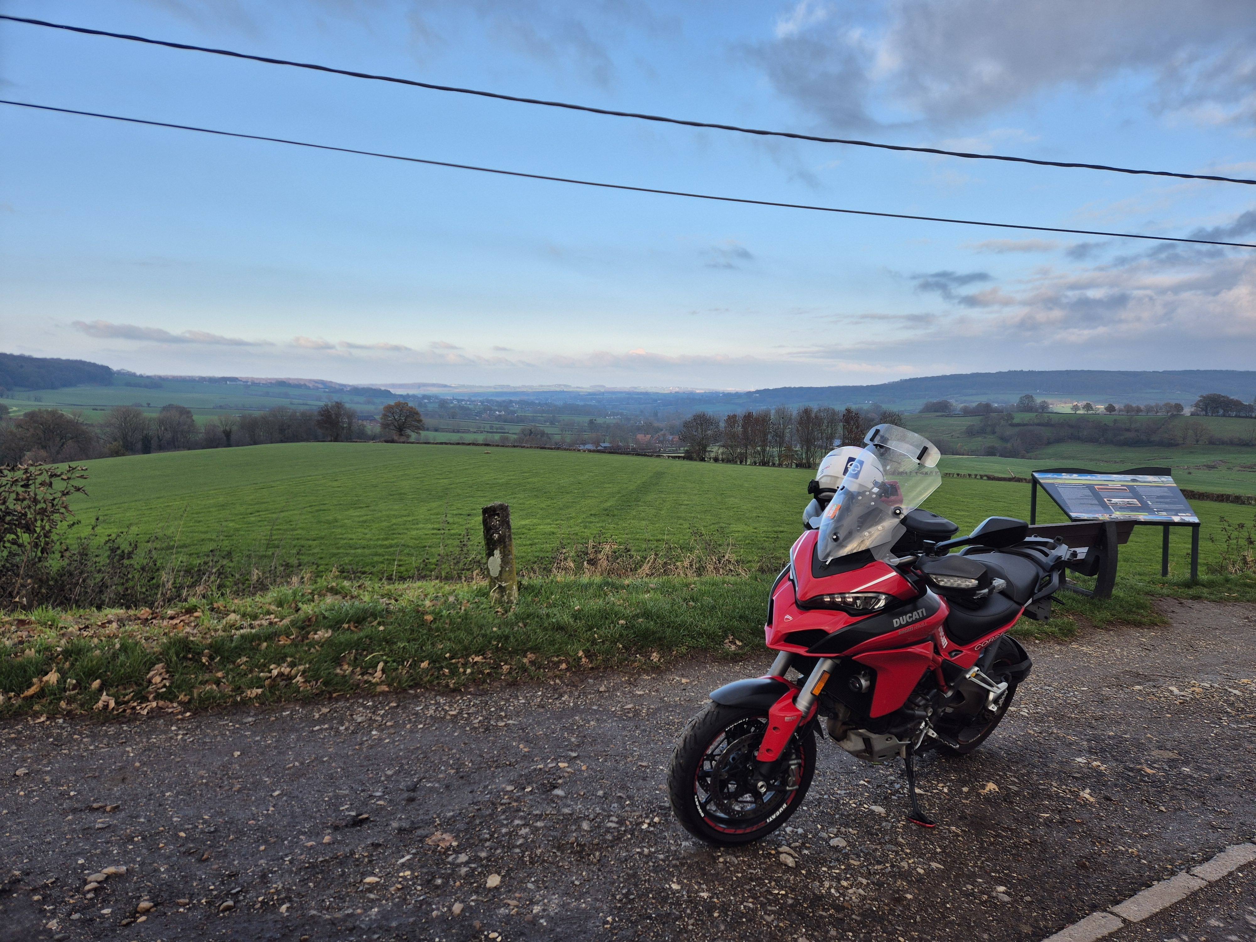 Afbeeldingslocatie: https://tweakers.net/i/ZELEQe1z2JZ3EMCyDkWkEvr-sPk=/fit-in/4920x3264/filters:max_bytes(3145728):no_upscale():strip_icc():strip_exif()/f/image/MwEZYQHYSk7wm9VClWxuozVr.jpg?f=user_large