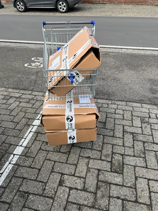 Afbeeldingslocatie: https://tweakers.net/i/ZIwPvz_9n92PHywDIdRlkc_1pNA=/x800/filters:strip_icc():strip_exif()/f/image/02C7rKXTx28R4VoYkUZvd324.jpg?f=fotoalbum_large