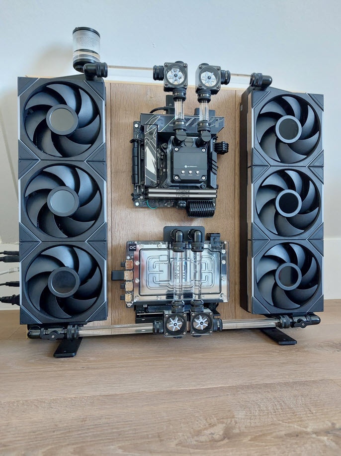 Afbeeldingslocatie: https://tweakers.net/i/ZKCd_KPTBemian78Ibzrv96X5Lk=/fit-in/4920x3264/filters:max_bytes(3145728):no_upscale():strip_icc():strip_exif()/f/image/ieVTRgkQkacInm42Ijjkmof6.jpg?f=user_large